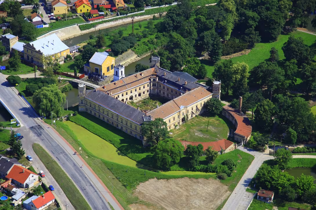 Dnešní pohled – zámek Veselí nad Moravou