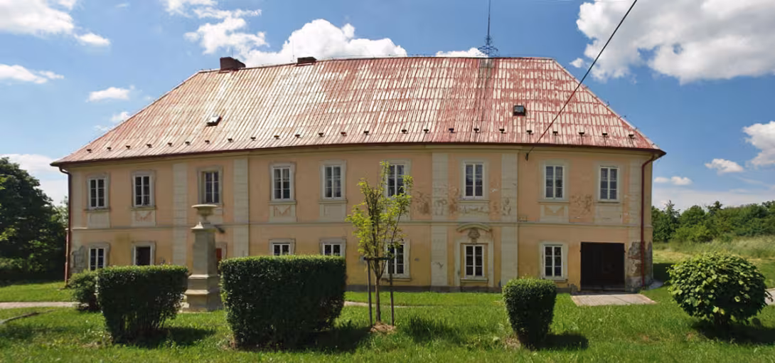 Dnešní pohled – zámek Škrle