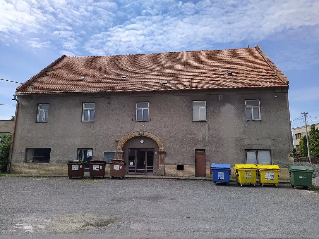 Dnešní pohled – zámeček Pustějov