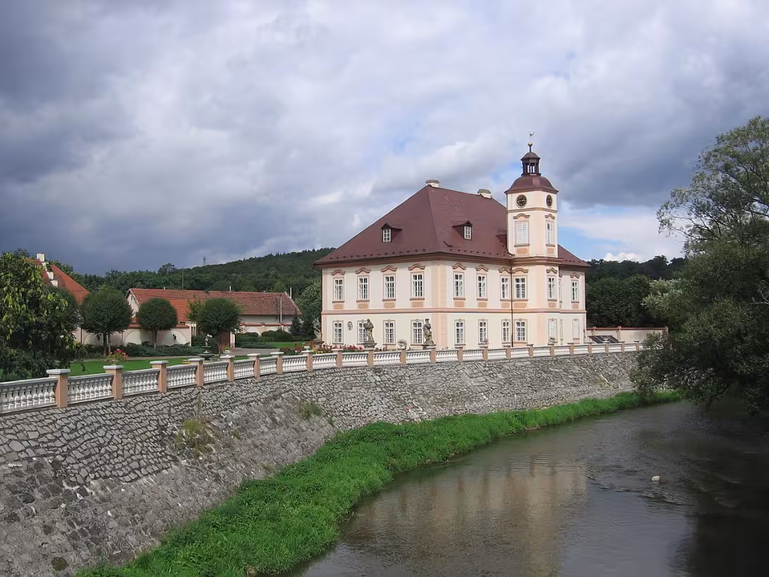Dnešní pohled – Štěnovice