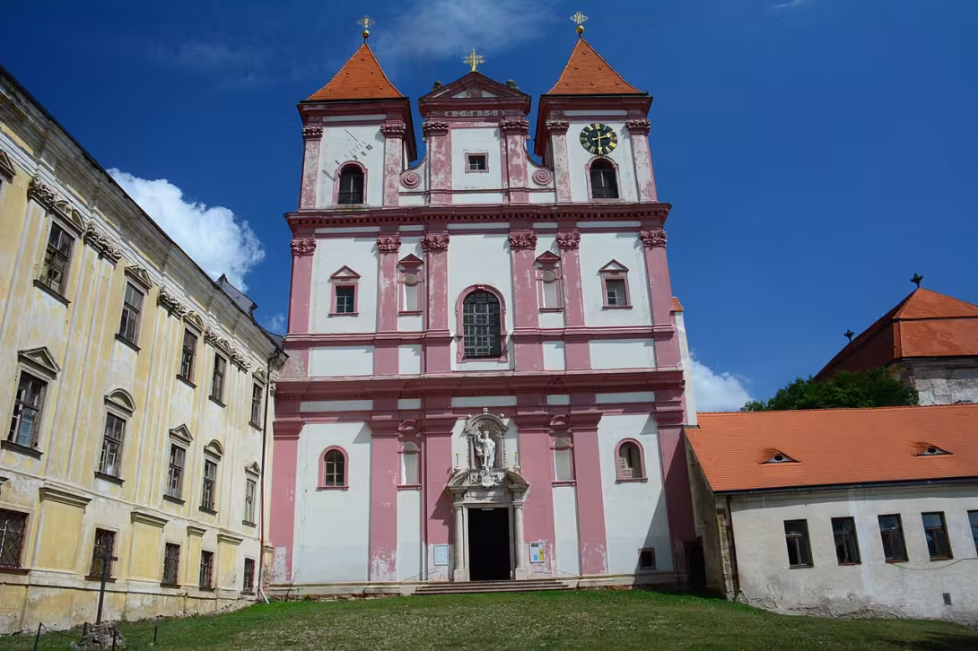 Dzisiejszy widok – Kostel Nanebevzetí Panny Marie a svatého Václava (Znojmo)