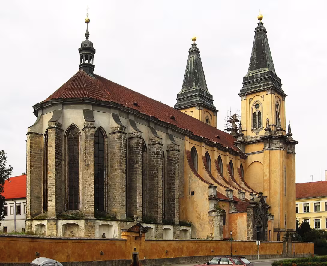 Dnešní pohled – Kostel Narození Panny Marie v Roudnici nad Labem
