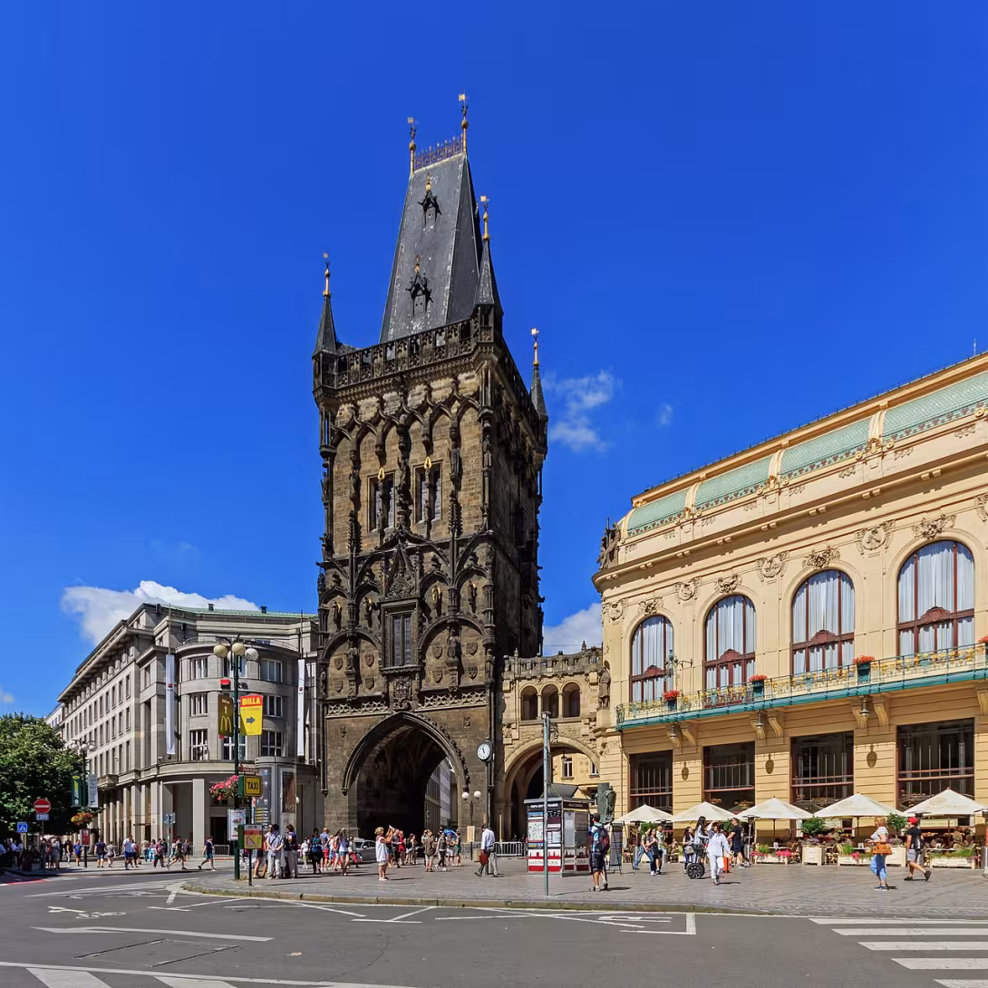 Dnešní pohled – Prašná brána