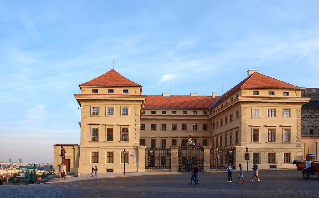 Dnešní pohled – Salmovský palác