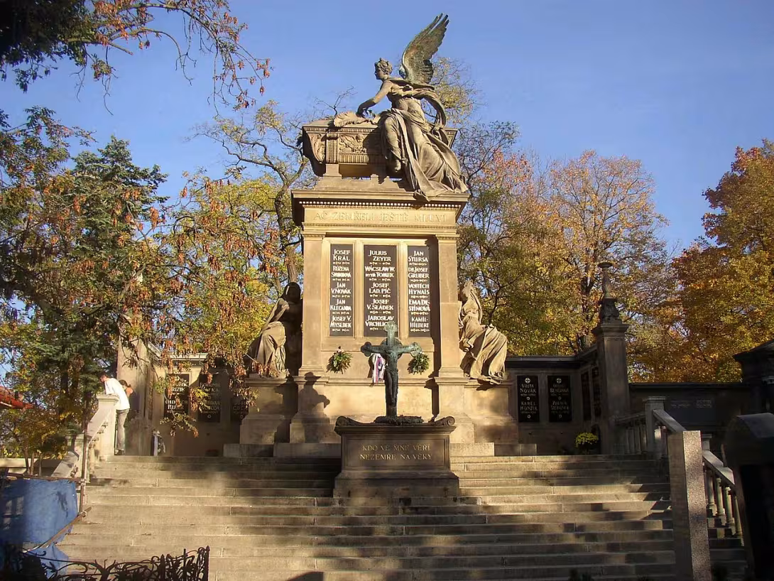 Dnešní pohled – Slavín