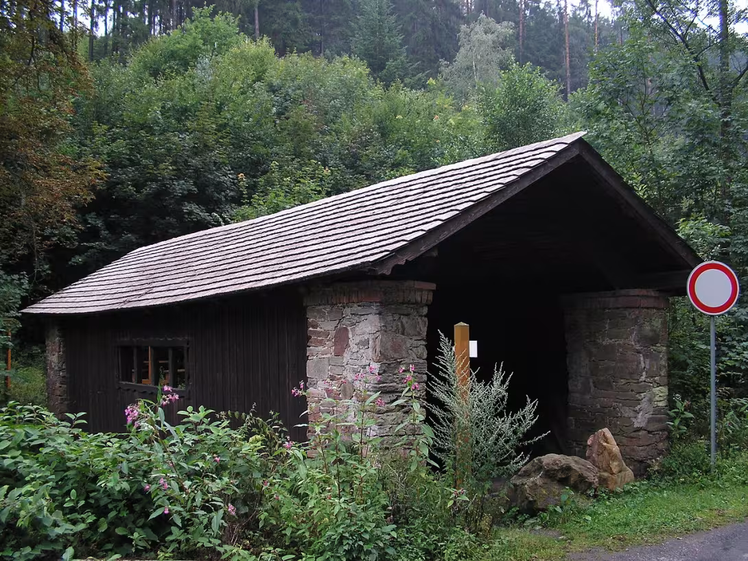Dzisiejszy widok – dřevěný most v Pernštejně