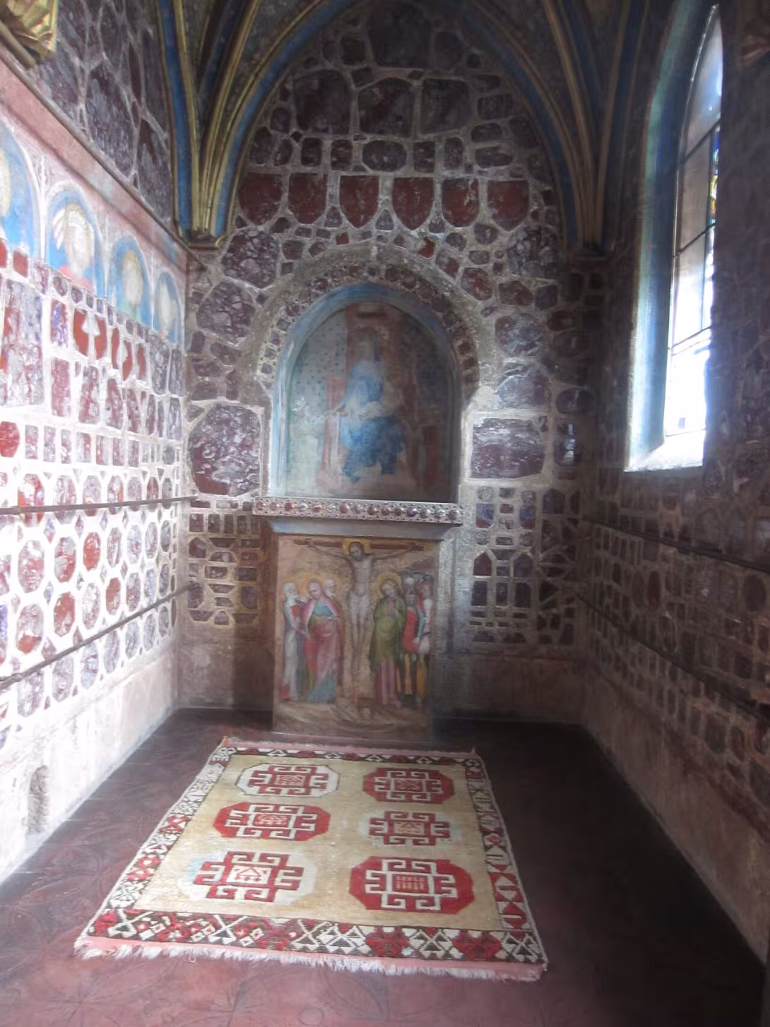 Dnešní pohled – kaple svaté Kateřiny (Karlštejn)