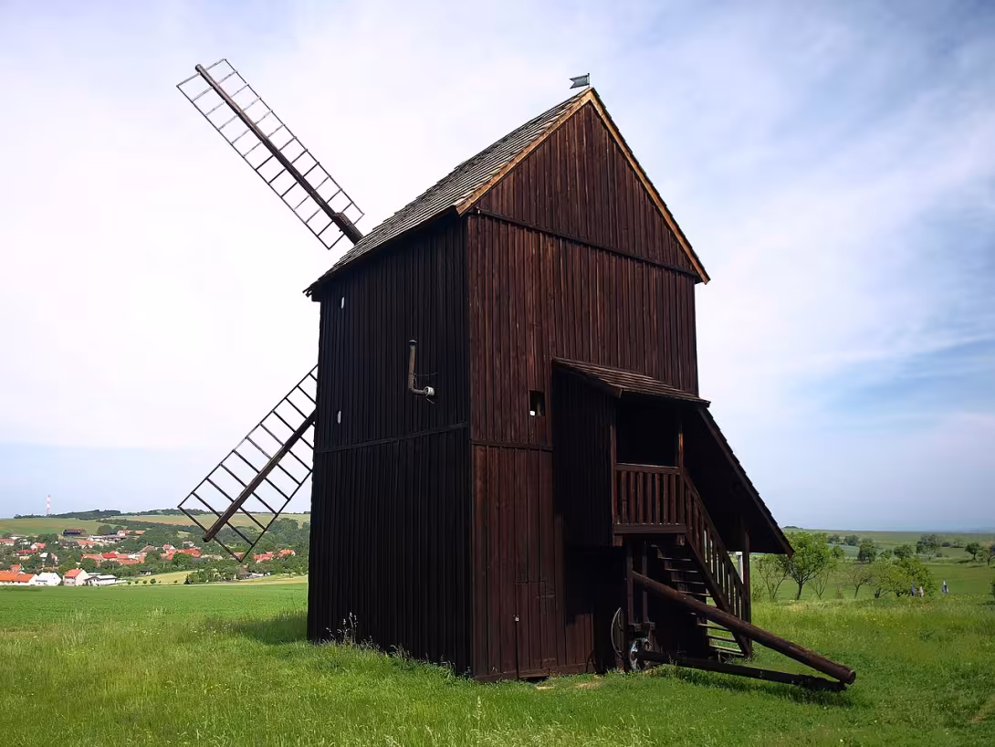 Today's view – větrný mlýn (Velké Těšany)