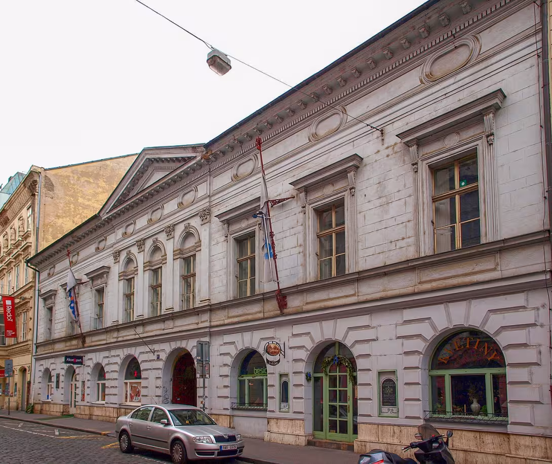 Today's view – Millesimovský palác v Panské
