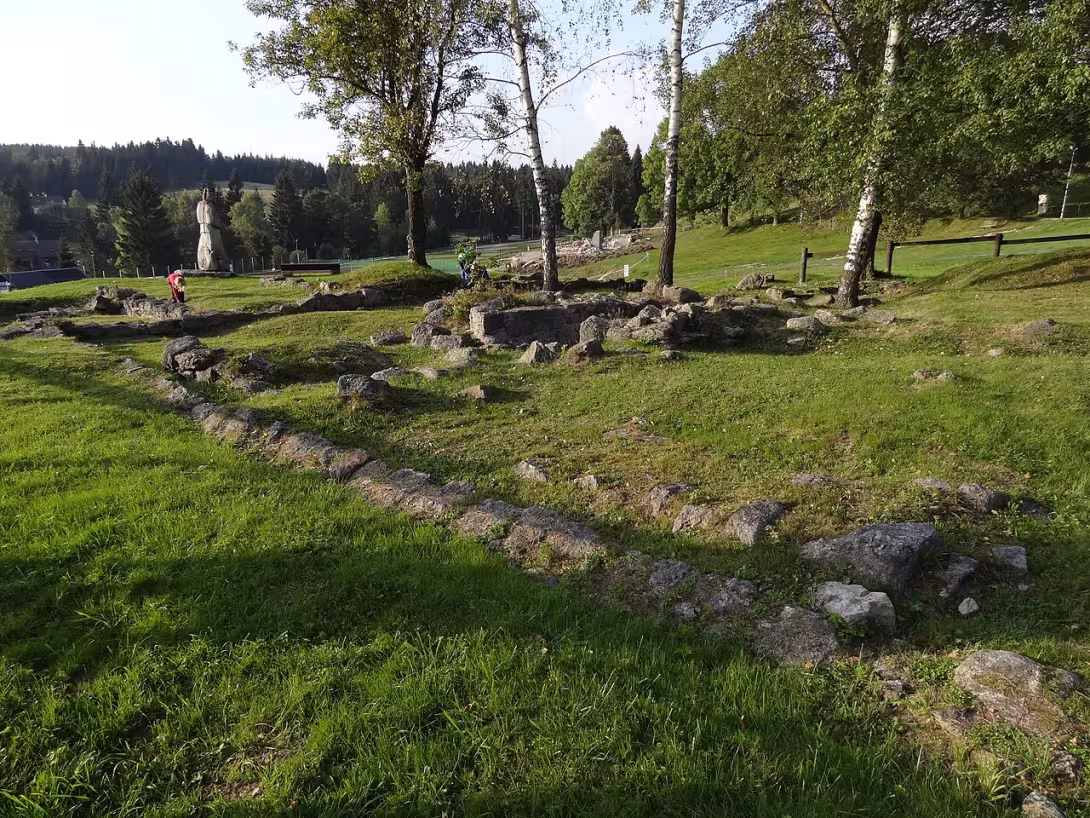 Dnešní pohled – sklárna v Bedřichově