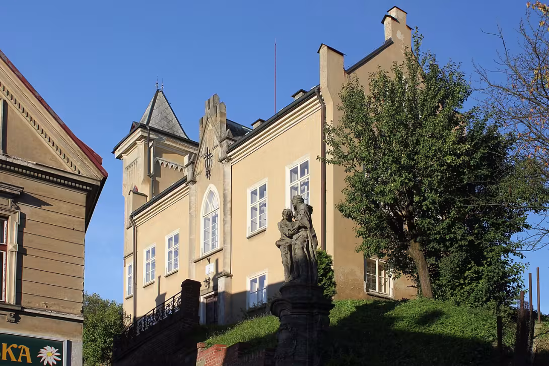 Dnešní pohled – Husův sbor v Českém Dubu