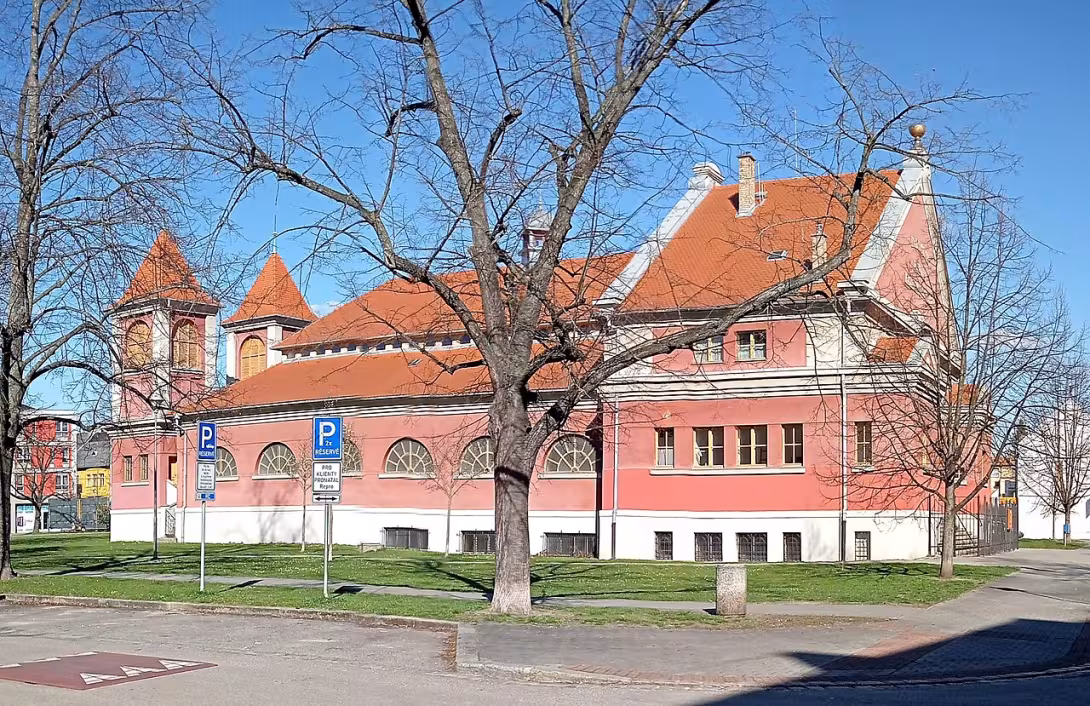Dnešní pohled – Husův sbor v Českých Budějovicích