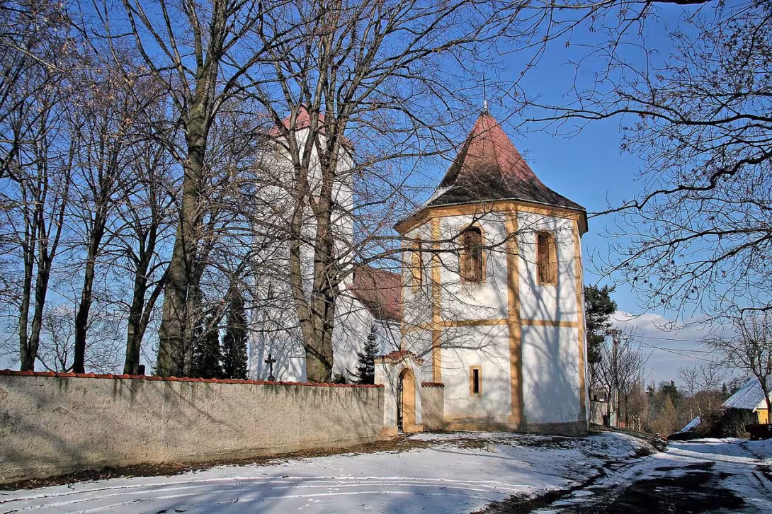 Dzisiejszy widok – Kostel Nanebevzetí Panny Marie (Kbel)
