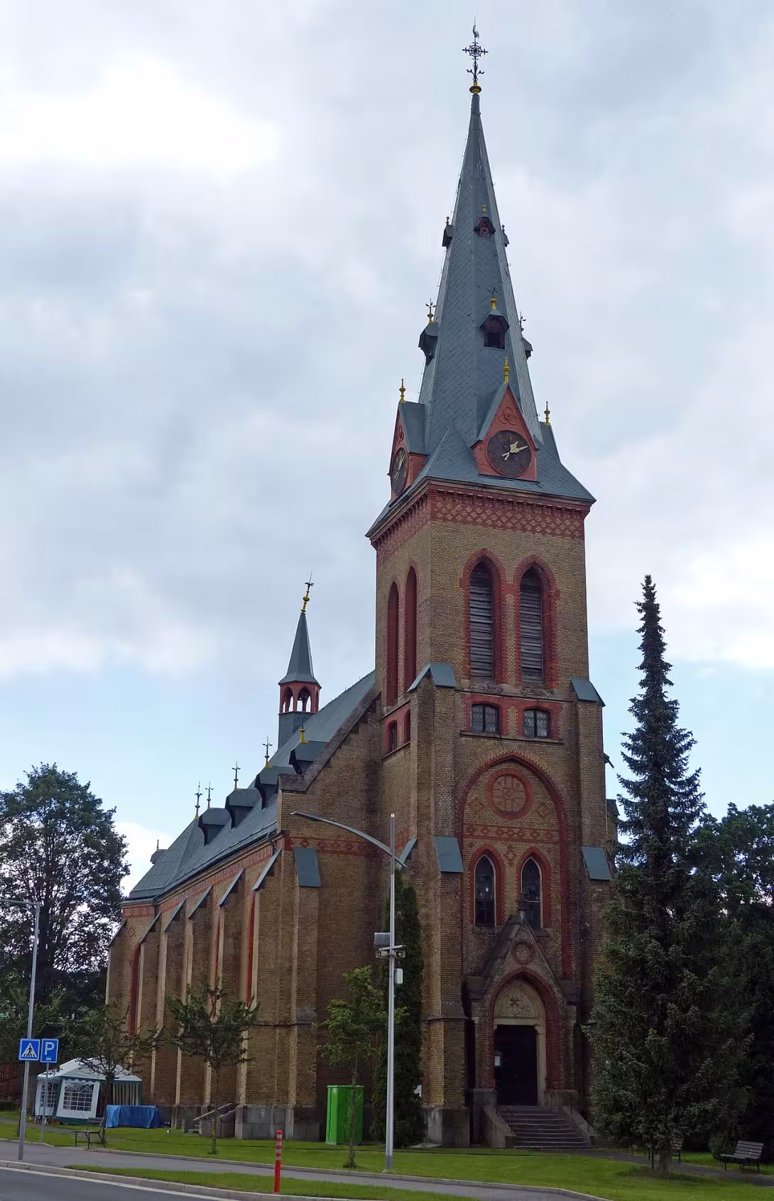 Dnešní pohled – Kostel Nanebevzetí Panny Marie (Horní Maršov)