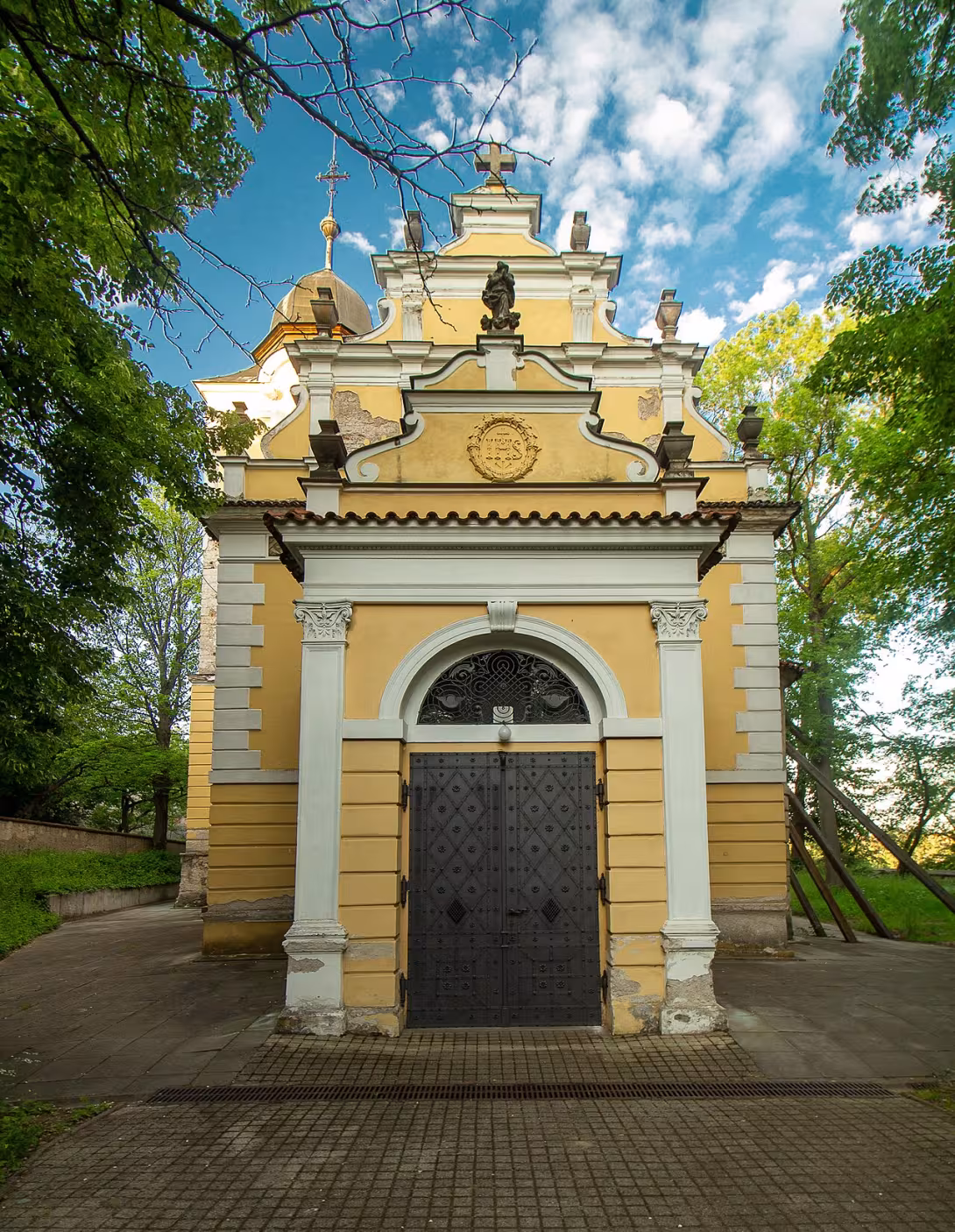 Dnešní pohled – Kostel Nanebevzetí Panny Marie v Klecanech