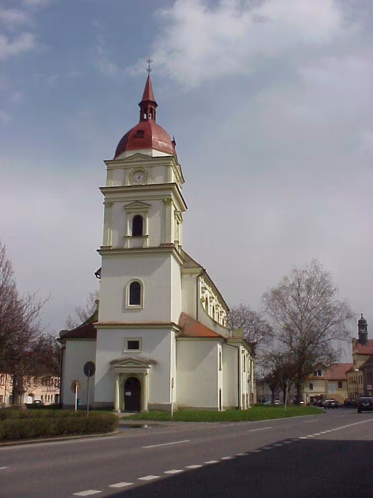 Dnešní pohled – Kostel Narození Panny Marie (Chabařovice)