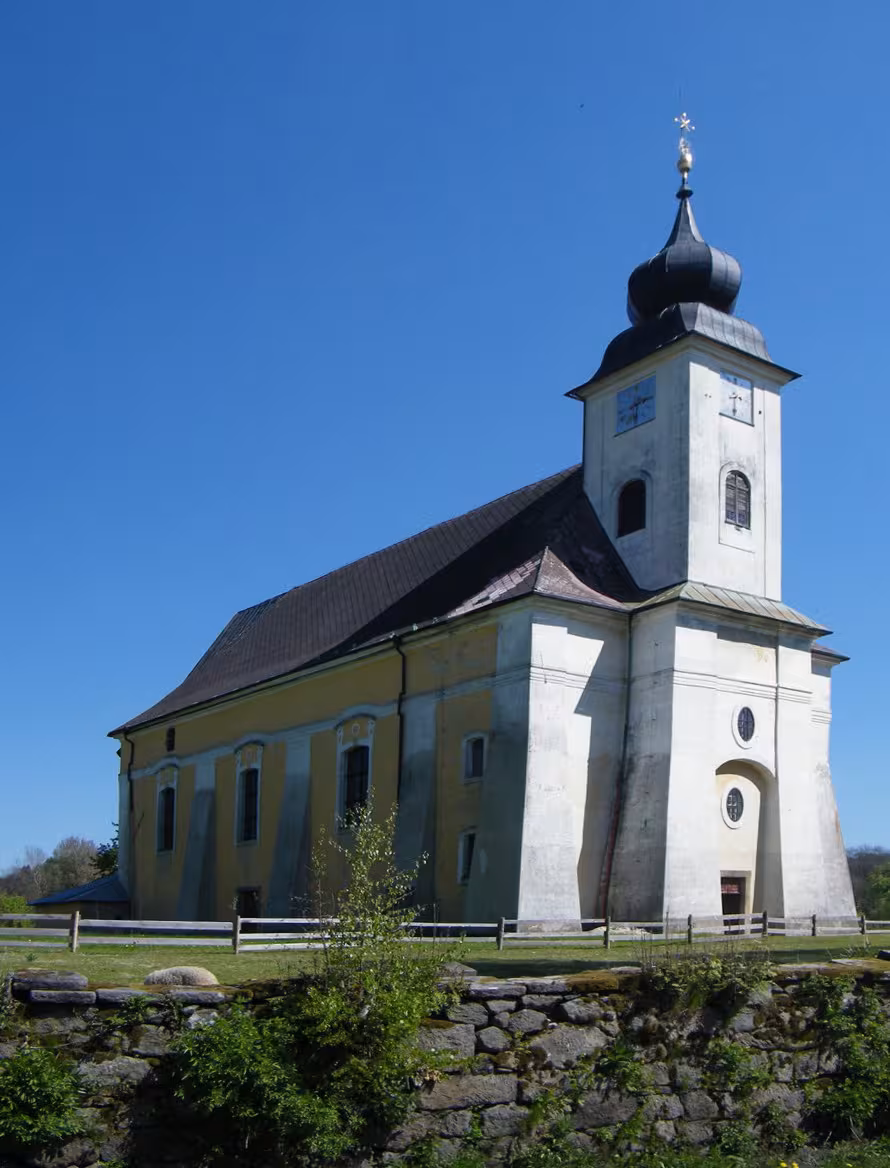 Dnešní pohled – Kostel Navštívení Panny Marie (Lobendava)