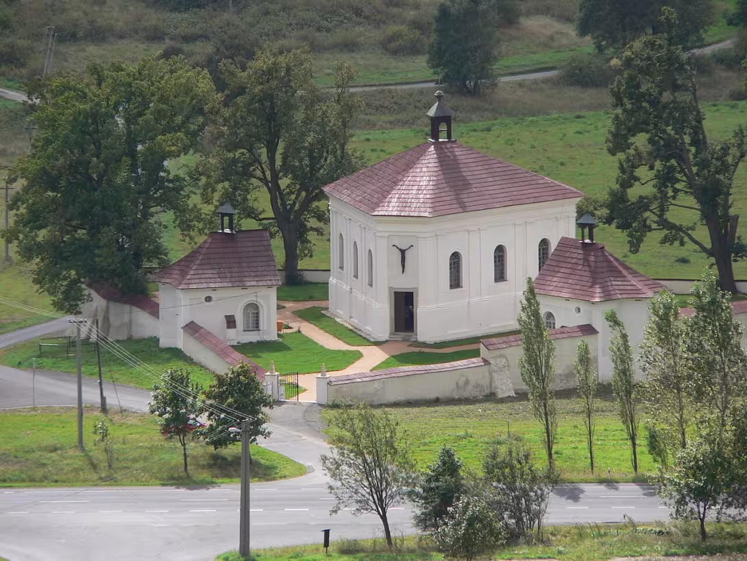 Dnešní pohled – Kostel Nejsvětější Trojice (Andělská Hora)