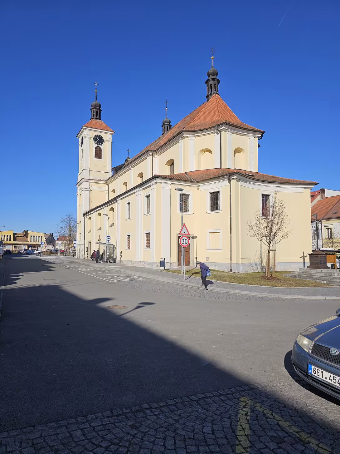 Dnešní pohled – Kostel Nejsvětější Trojice (Chrást)