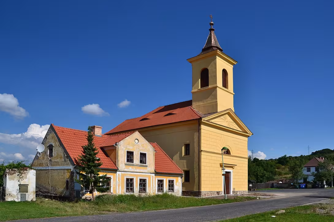 Today's view – Kostel Nejsvětější Trojice (Stranná)