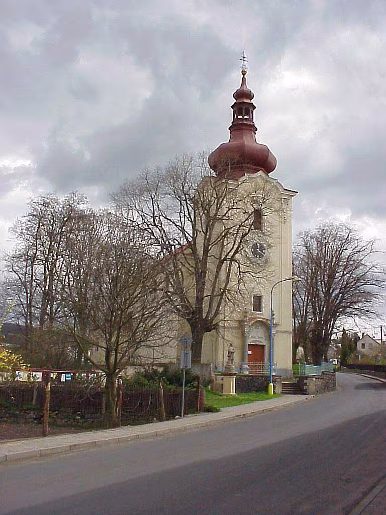 Dnešní pohled – Kostel Nejsvětější Trojice (Řehlovice)