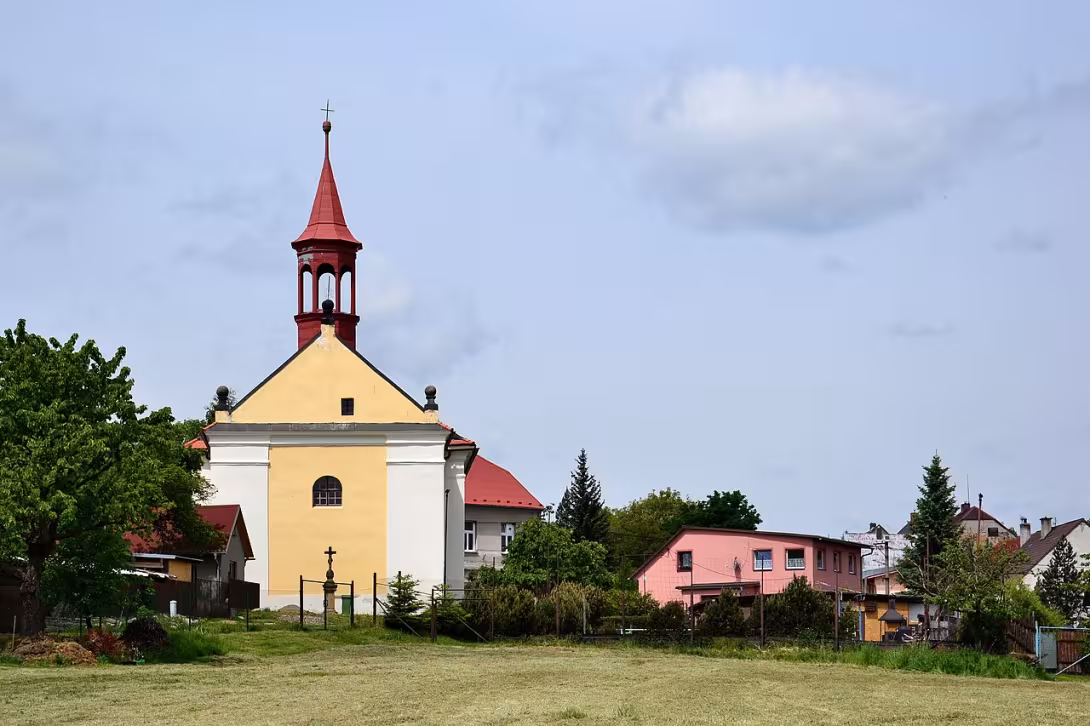 Heutige Ansicht – Kostel Nejsvětější Trojice (Místo)