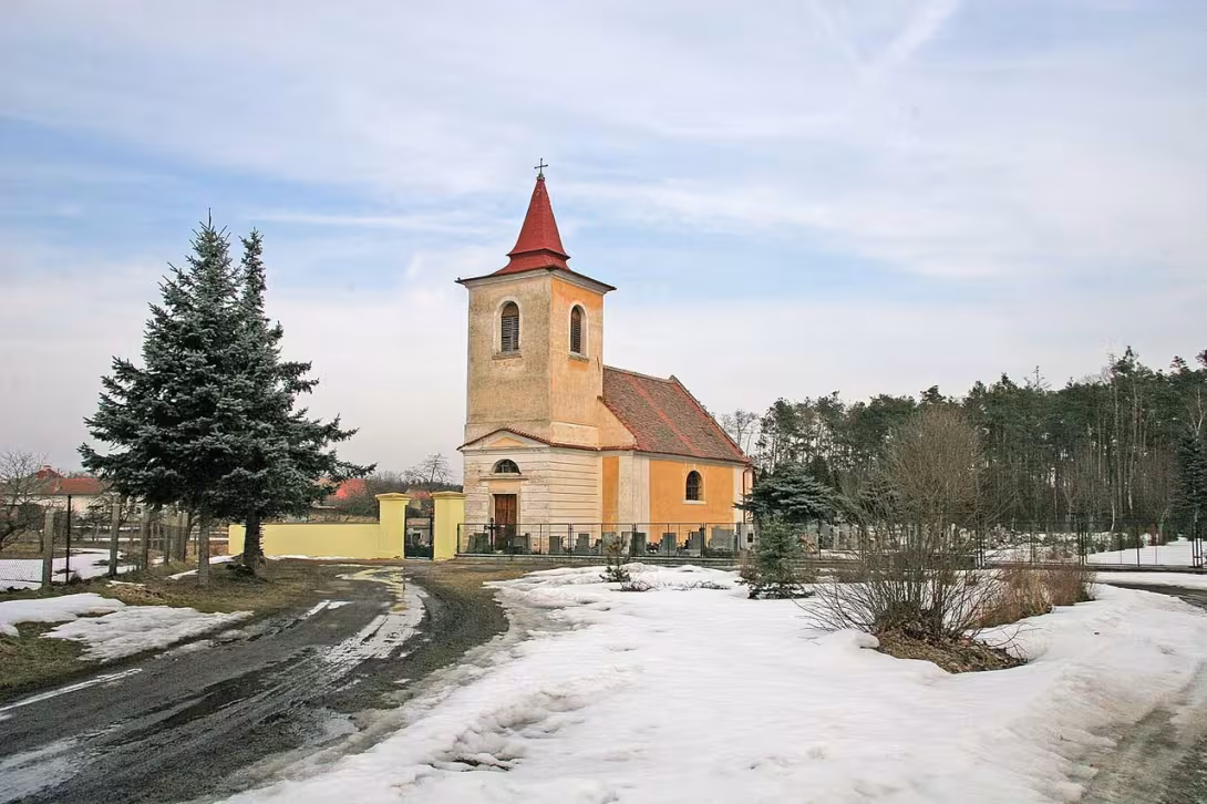 Dnešní pohled – Kostel Nejsvětější Trojice (Lipec)
