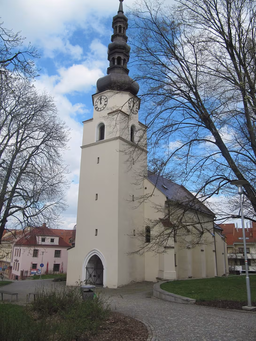 Dnešní pohled – Kostel Nejsvětější Trojice (Nový Jičín)