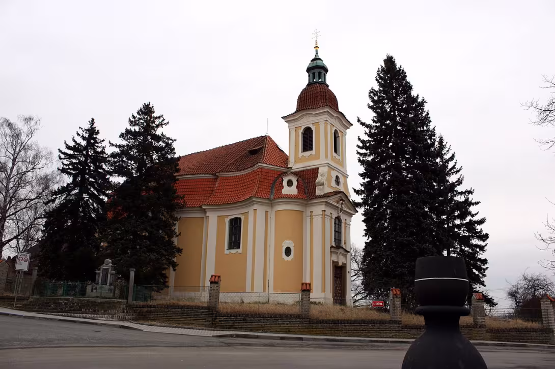 Dnešní pohled – Kostel Stětí svatého Jana Křtitele (Hořelice)