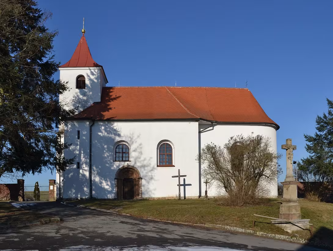 Heutige Ansicht – Kostel Všech svatých (Újezd u Černé Hory)