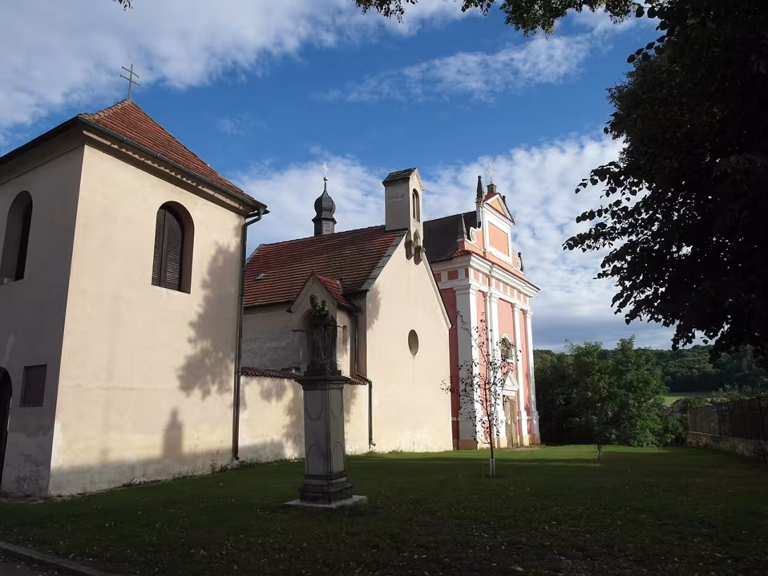 Dnešní pohled – Kostel svaté Kateřiny (Tetín)