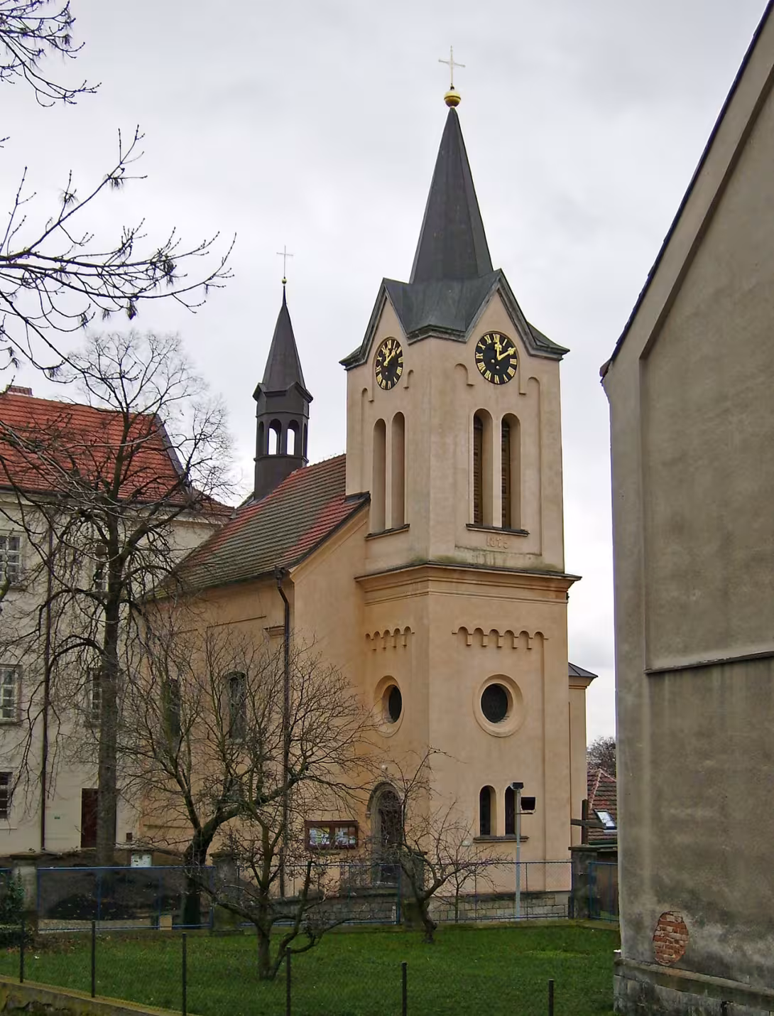 Dnešní pohled – Kostel svaté Ludmily (Horní Počernice)