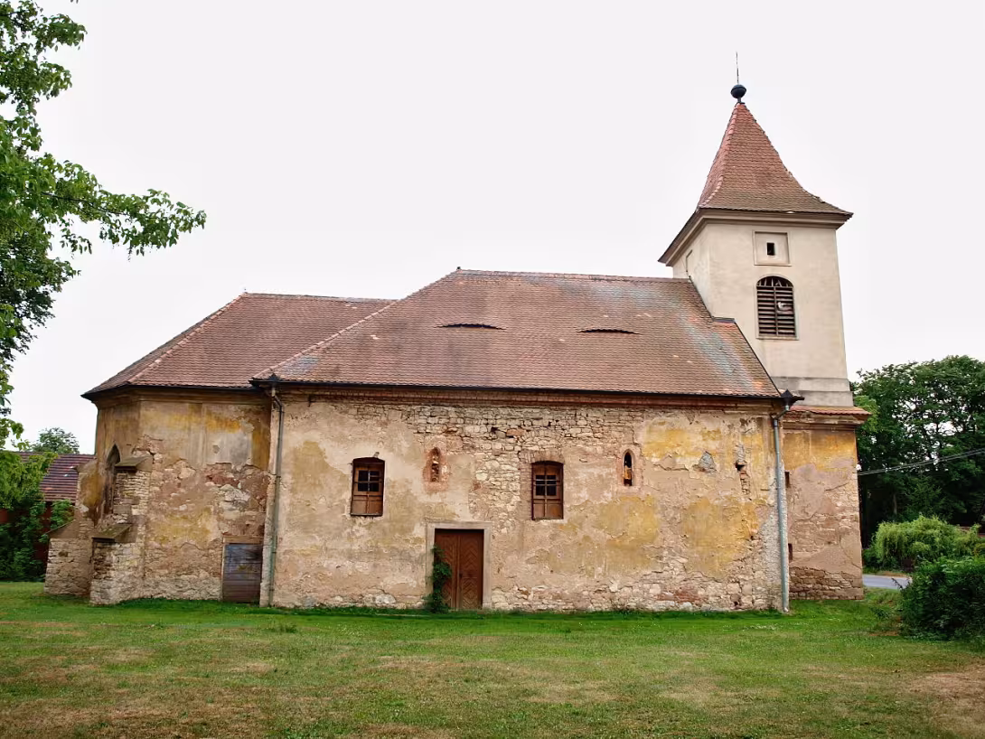 Dnešní pohled – Kostel svaté Markéty (Nesuchyně)
