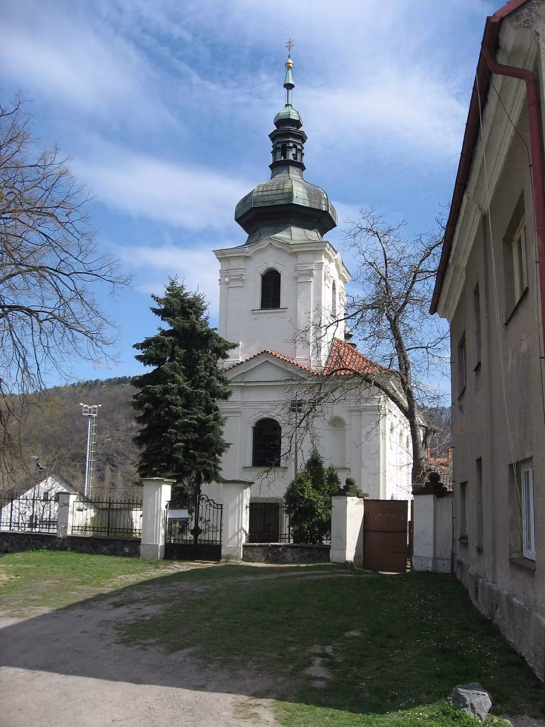 Dnešní pohled – Kostel svatého Bartoloměje (Libčice nad Vltavou)