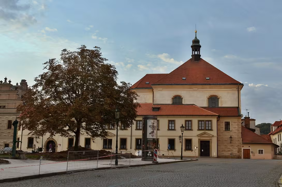 Dnešní pohled – Kostel svatého Benedikta (Hradčany)