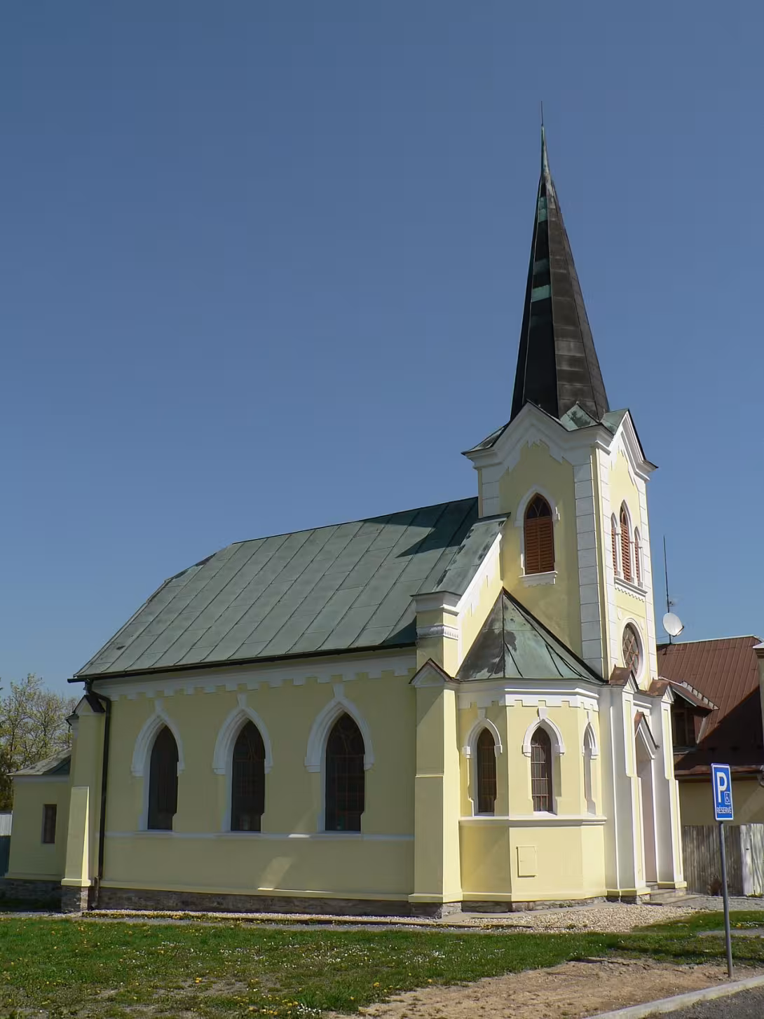 Dnešný pohľad – Kostel svatého Ducha (Břidličná)