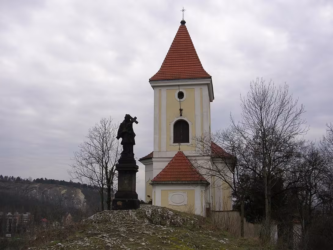 Dnešní pohled – Kostel svatého Filipa a Jakuba (Zlíchov)