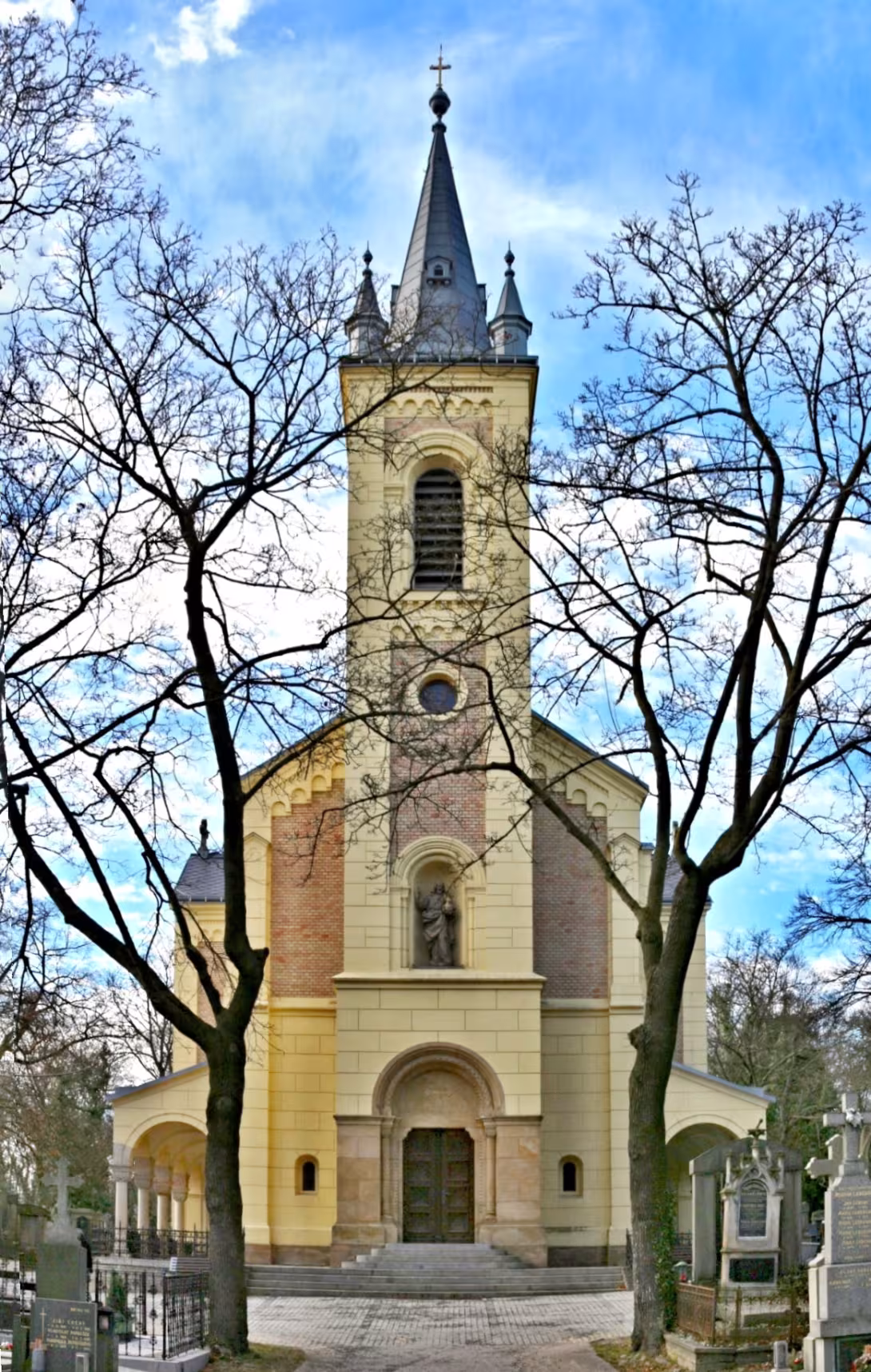 Dzisiejszy widok – Kostel svatého Filipa a Jakuba (Praha 5)