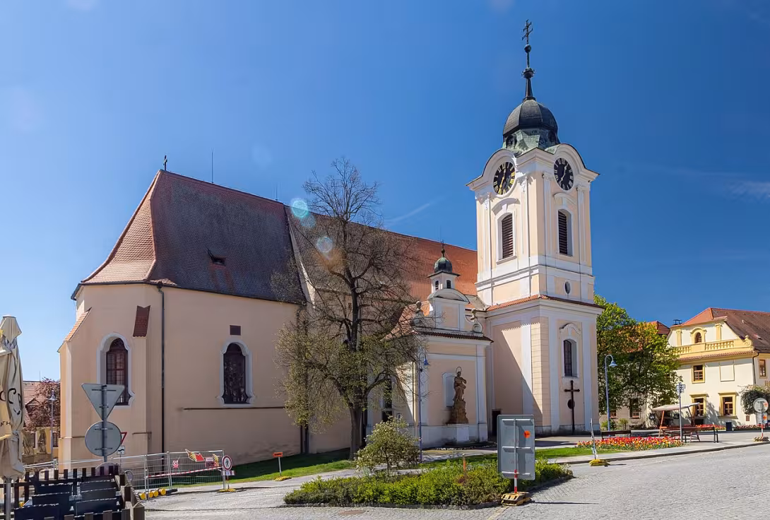 Dnešní pohled – Kostel svatého Jakuba (Týn nad Vltavou)