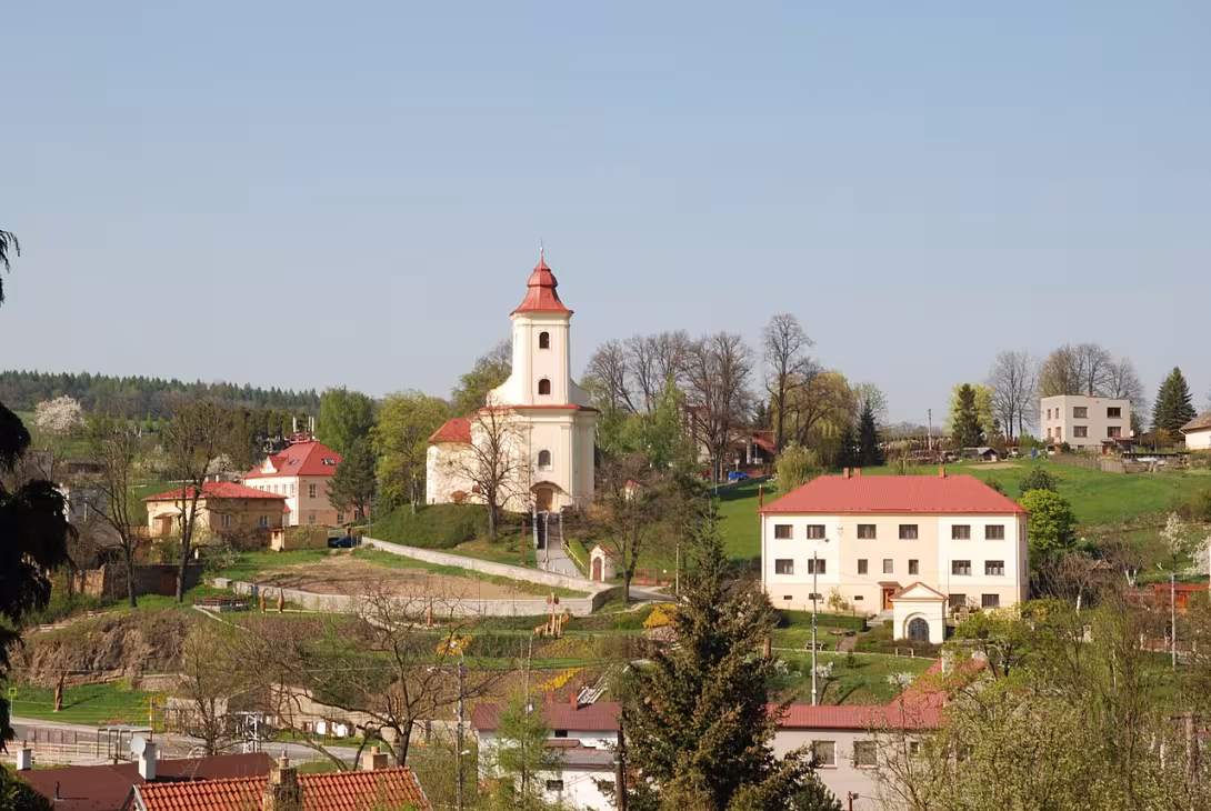 Dnešní pohled – Kostel svatého Jakuba Staršího (Plesná)