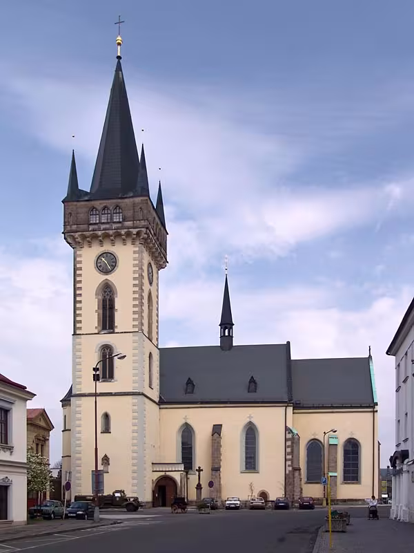 Dnešní pohled – Kostel svatého Jana Křtitele (Dvůr Králové nad Labem)