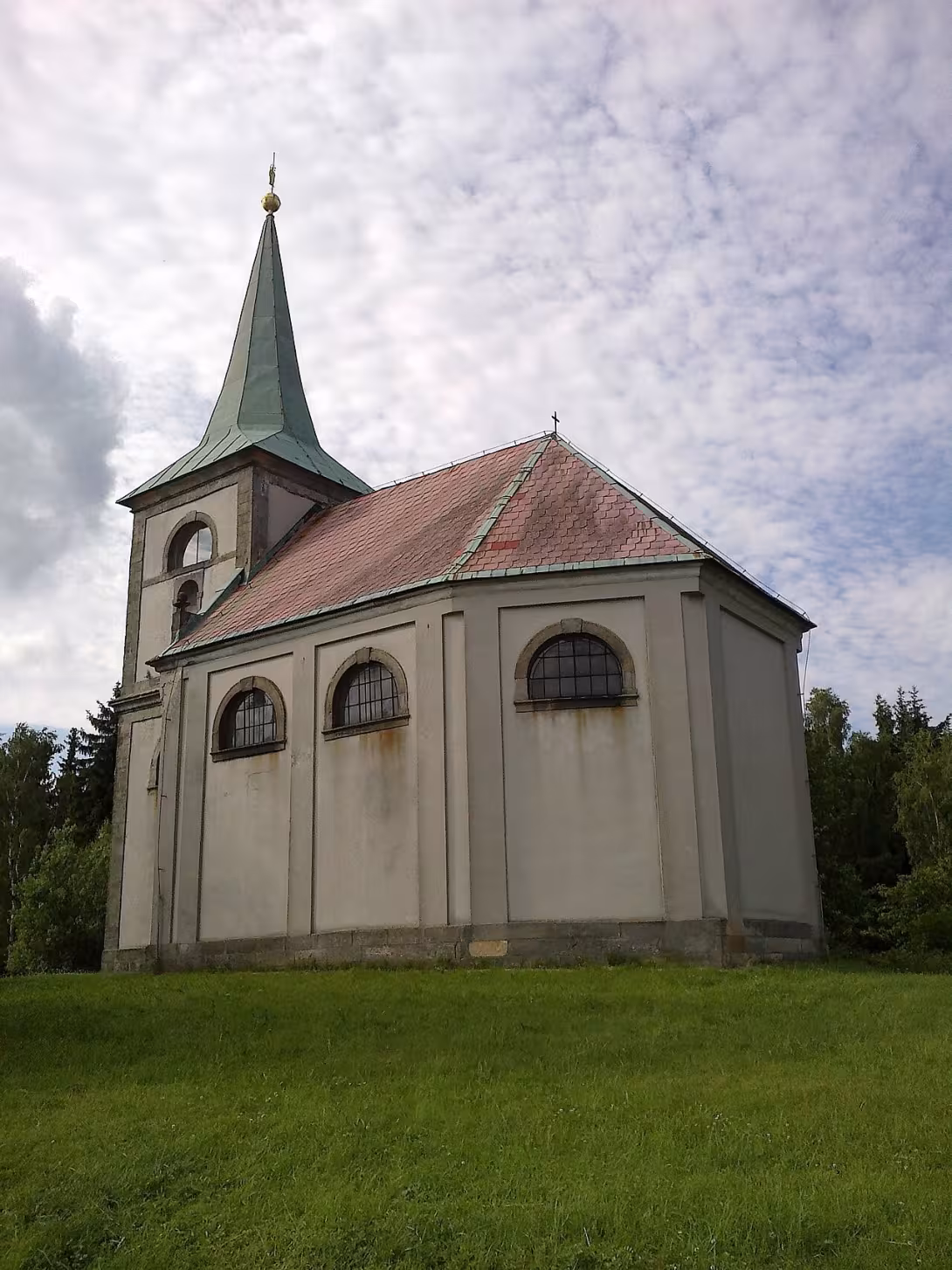 Dnešní pohled – Kostel svatého Jana Nepomuckého (Třebihošť)