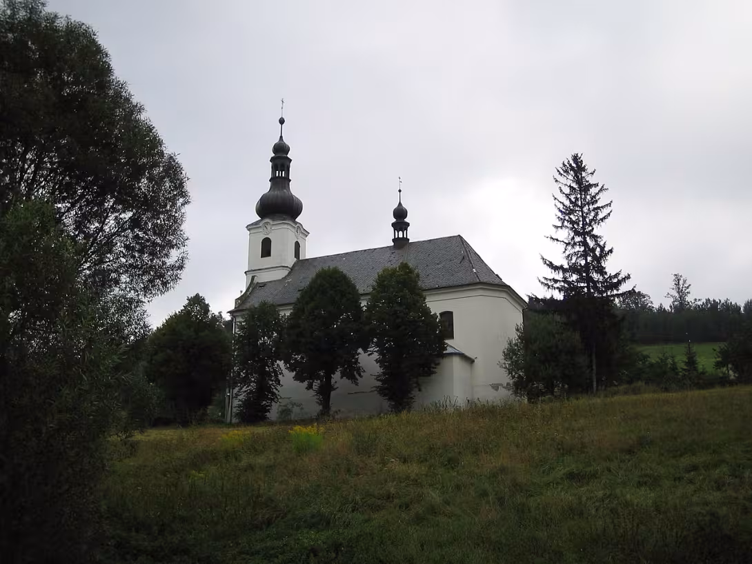 Dnešní pohled – Kostel svatého Jana Nepomuckého (Karlovice)