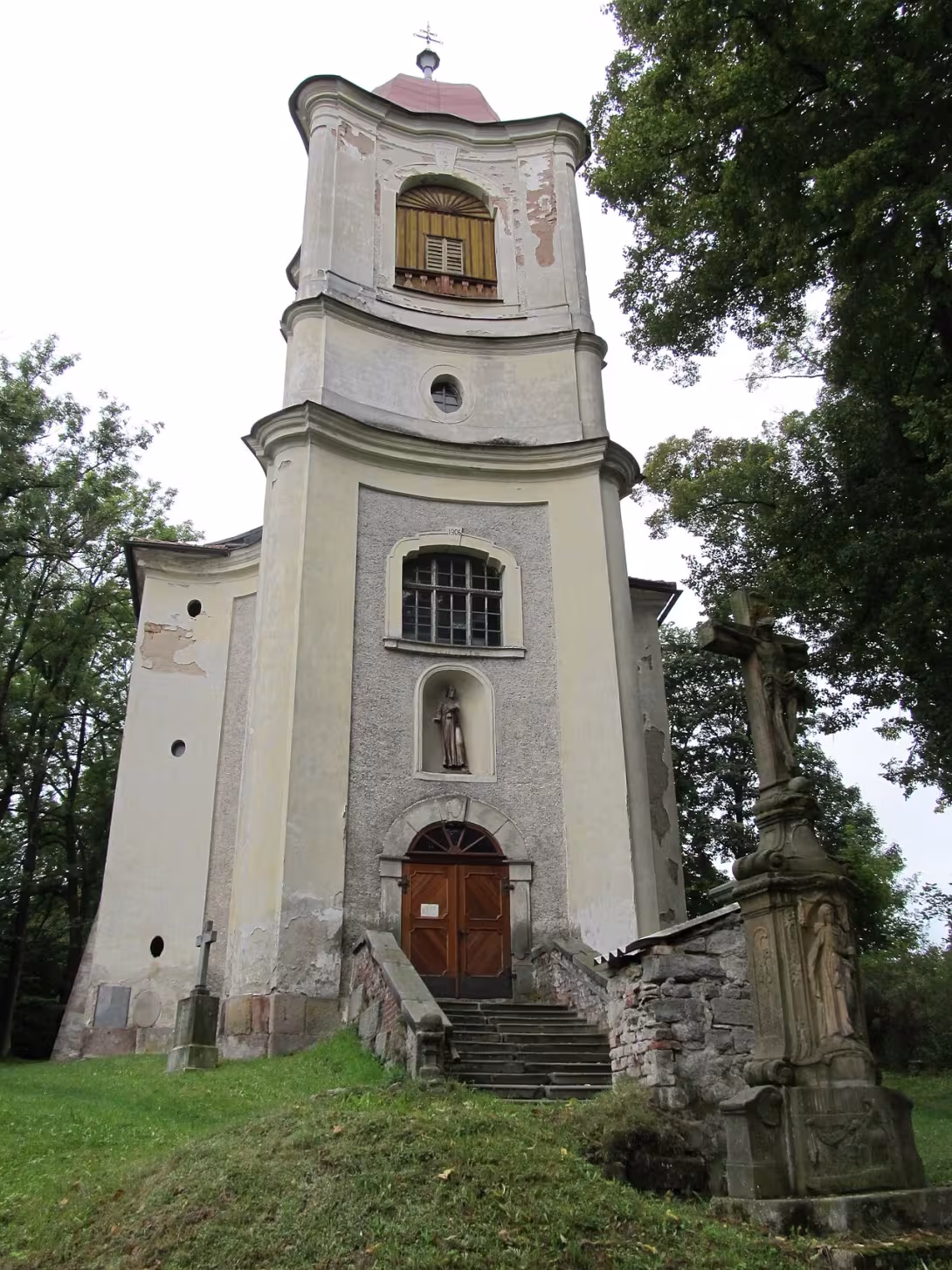 Dzisiejszy widok – Kostel svatého Josefa (Stárkov)