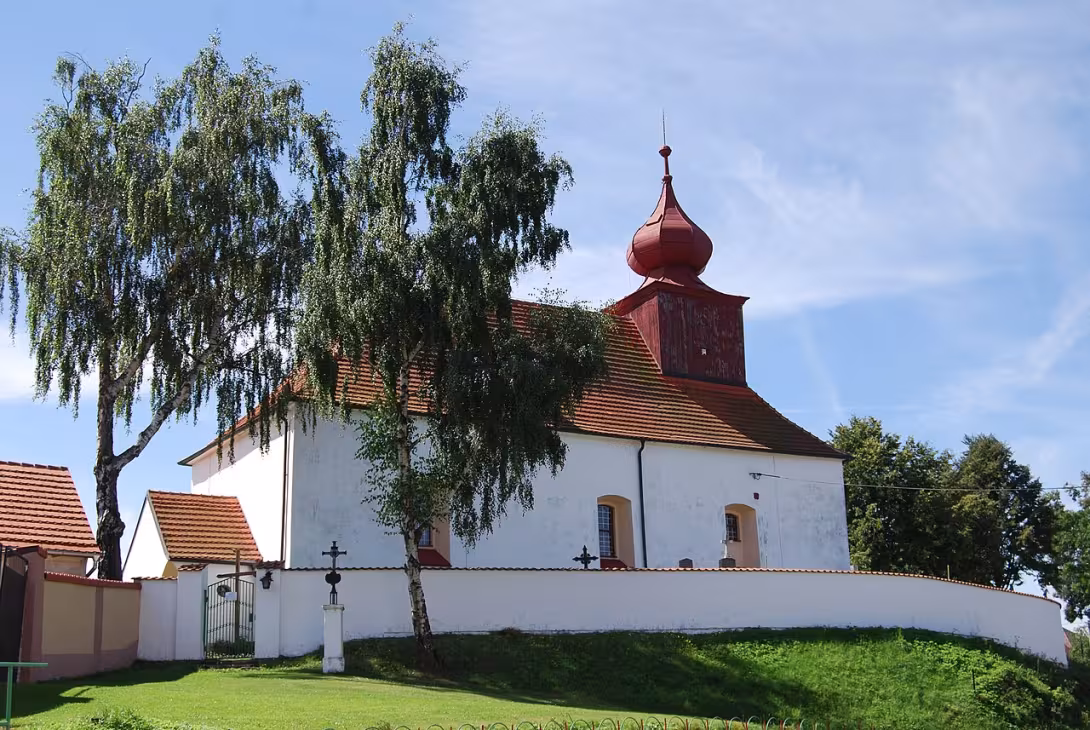 Dzisiejszy widok – Kostel svatého Josefa (Veliš)