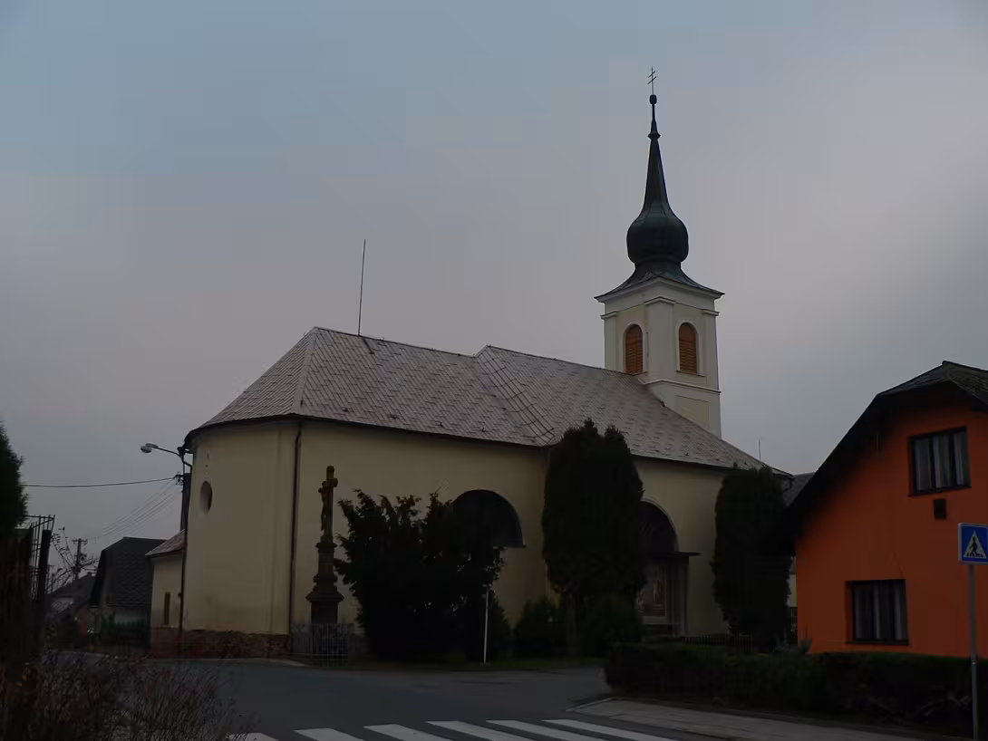 Dnešní pohled – Kostel svatého Linharta (Dolní Studénky)