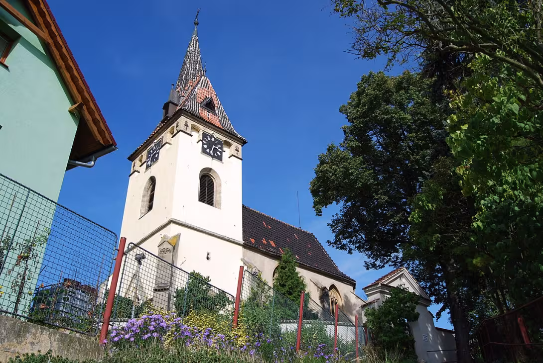 Dnešní pohled – Kostel svatého Mikuláše (Velké Žernoseky)