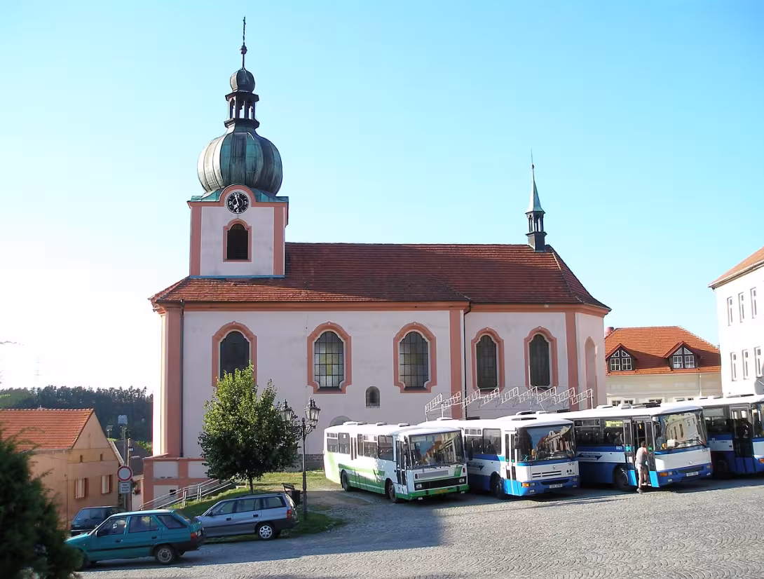 Dnešní pohled – Kostel svatého Mikuláše (Nový Knín)