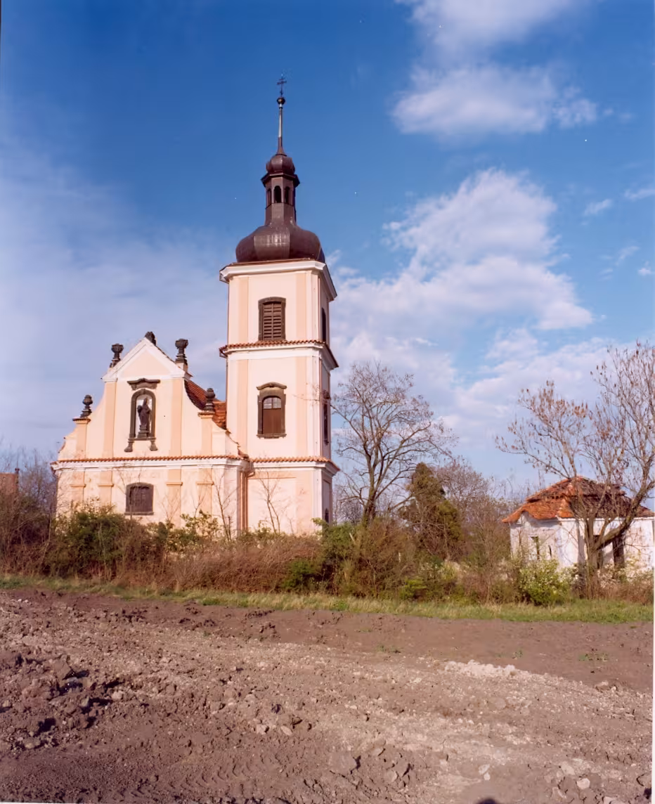 Dnešní pohled – Kostel svatého Mikuláše (Orasice)