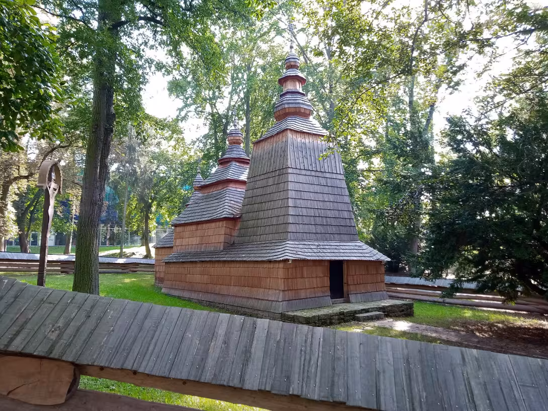 Dzisiejszy widok – Kostel svatého Mikuláše (Hradec Králové)